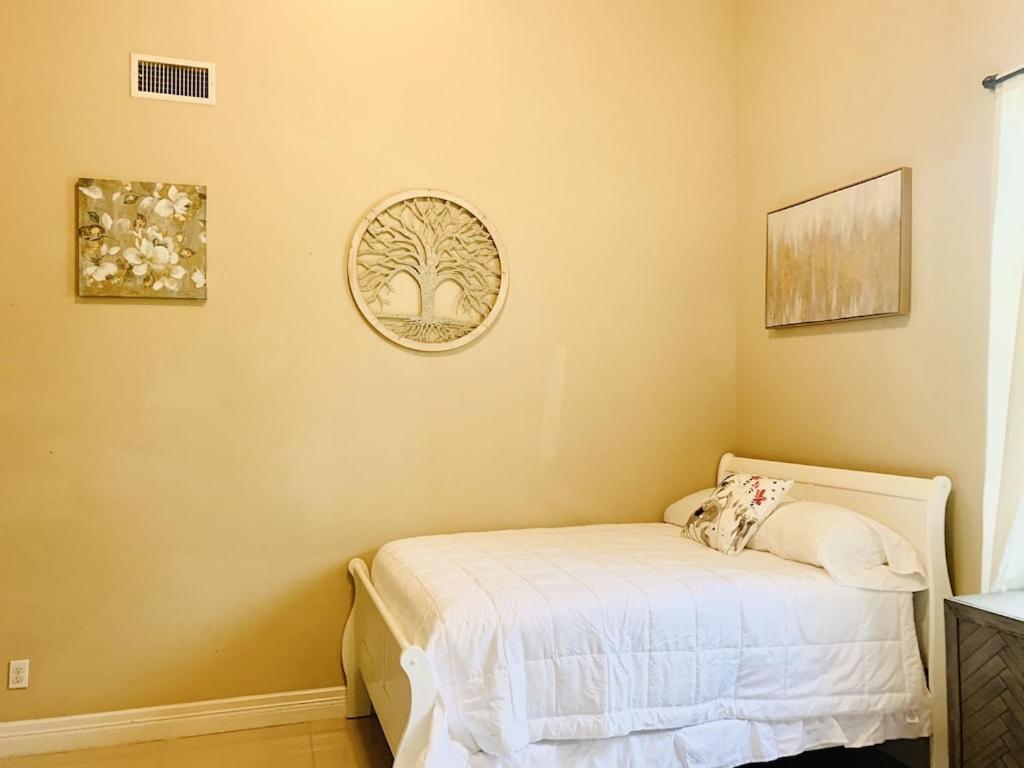 Brownsville Comfort 2 Bedroom 1 Bath , Spacious Kitchen And Outdoor Home מראה חיצוני תמונה