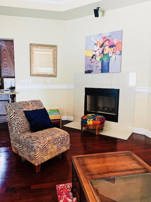 Brownsville Comfort 2 Bedroom 1 Bath , Spacious Kitchen And Outdoor Home מראה חיצוני תמונה