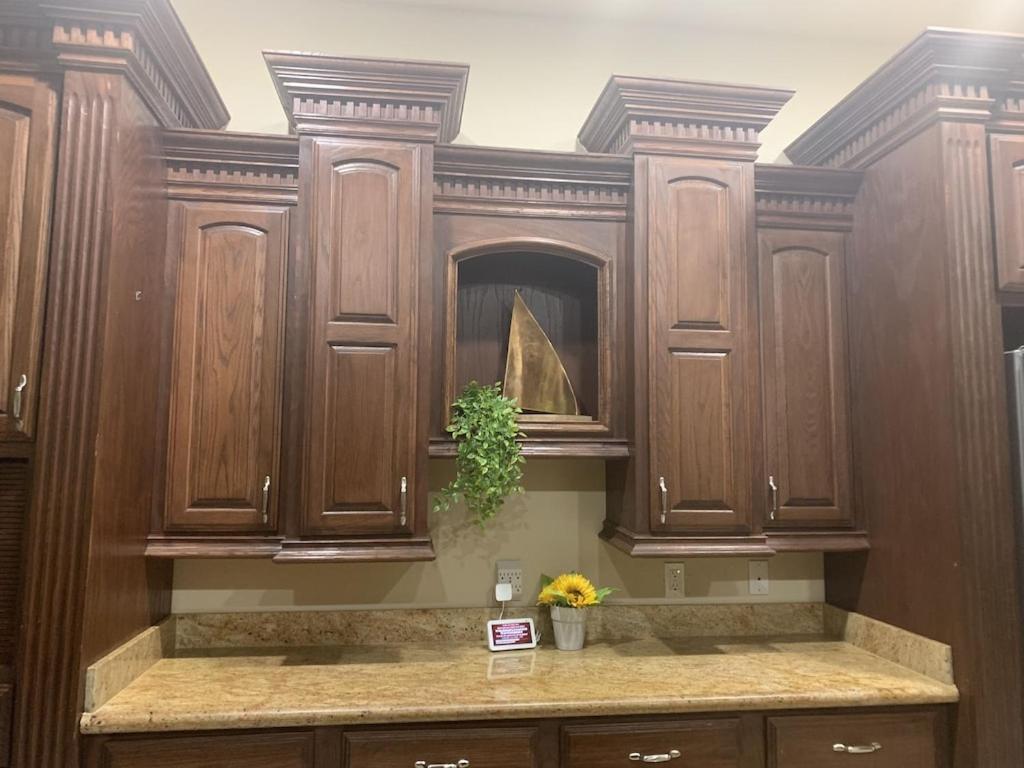 Brownsville Comfort 2 Bedroom 1 Bath , Spacious Kitchen And Outdoor Home מראה חיצוני תמונה